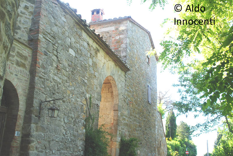 CASTIGLIONCELLO DEL TRINORO: PORTA SENESE 3' IMMAGINE